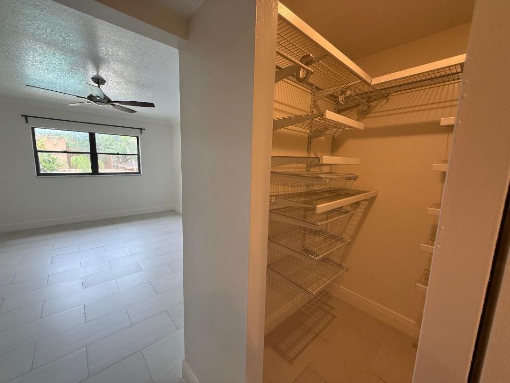 8901 N New River Canal Road, Unit 17w, Plantation, FL 33324 Photo