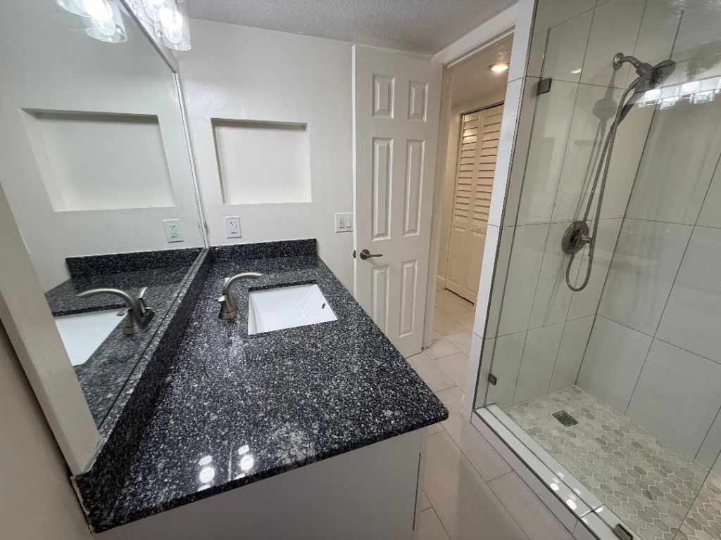 8901 N New River Canal Road, Unit 17w, Plantation, FL 33324 Photo
