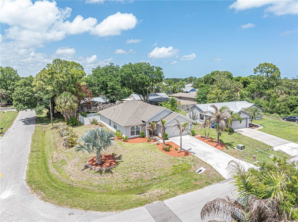 261 Midvale Terrace, Sebastian, FL 32958 Photo