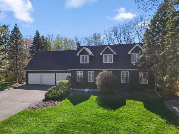 60 Deer Hills Court , North Oaks, MN 55127