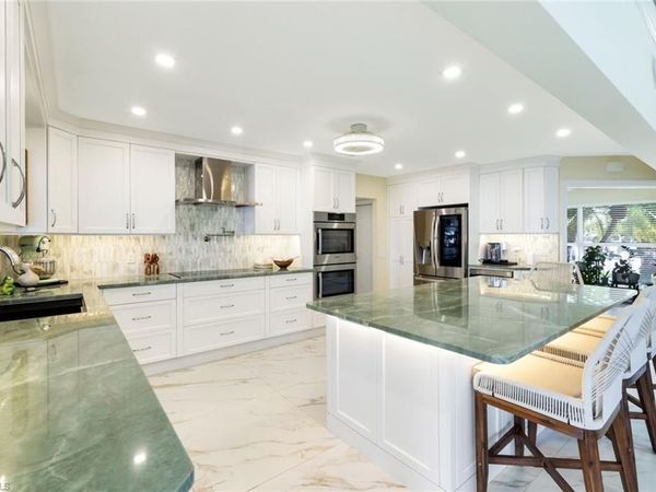 18323 Cutlass DR, FORT MYERS BEACH, FL 33931