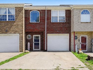 238 Bass Pond Glen Drive, Nicholasville, KY 40356