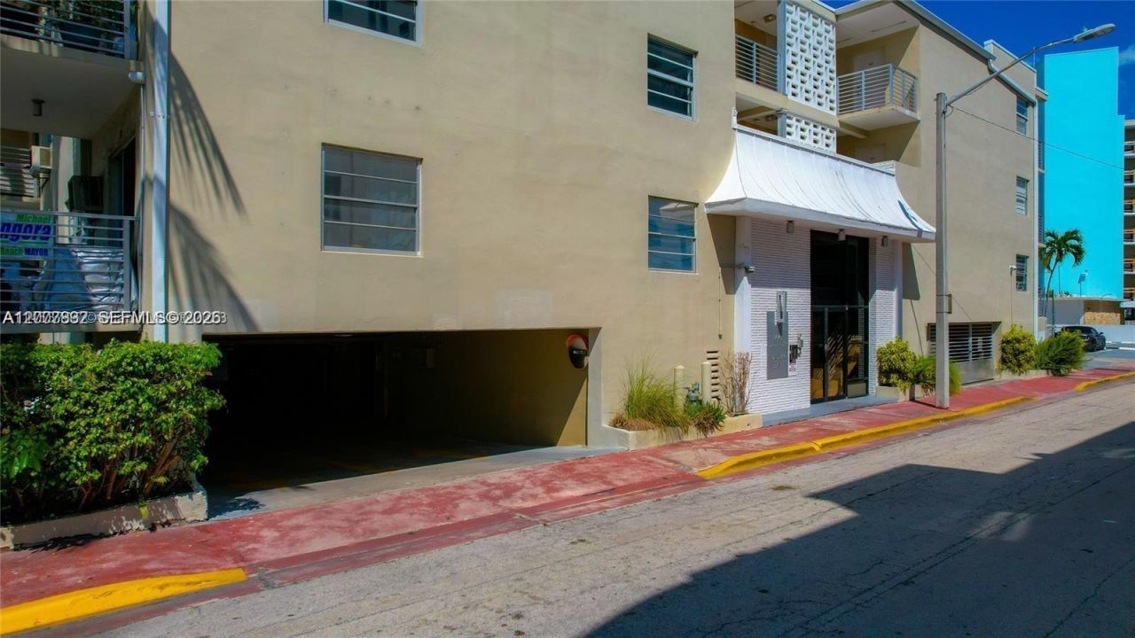 1441 Lincoln Rd, Unit 309, Miami Beach, FL 33139 Photo