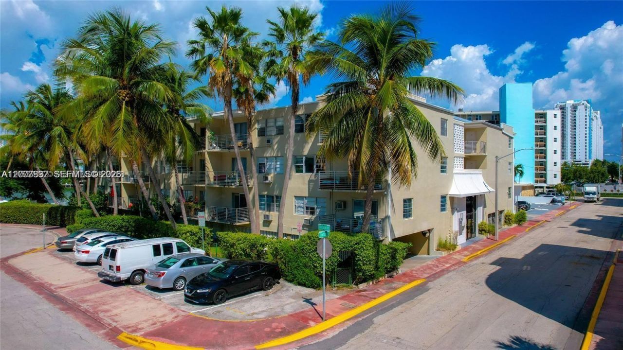1441 Lincoln Rd, Unit 309, Miami Beach, FL 33139 Photo