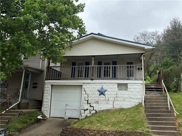 306 N 4th Street , Uhrichsville, OH 44621