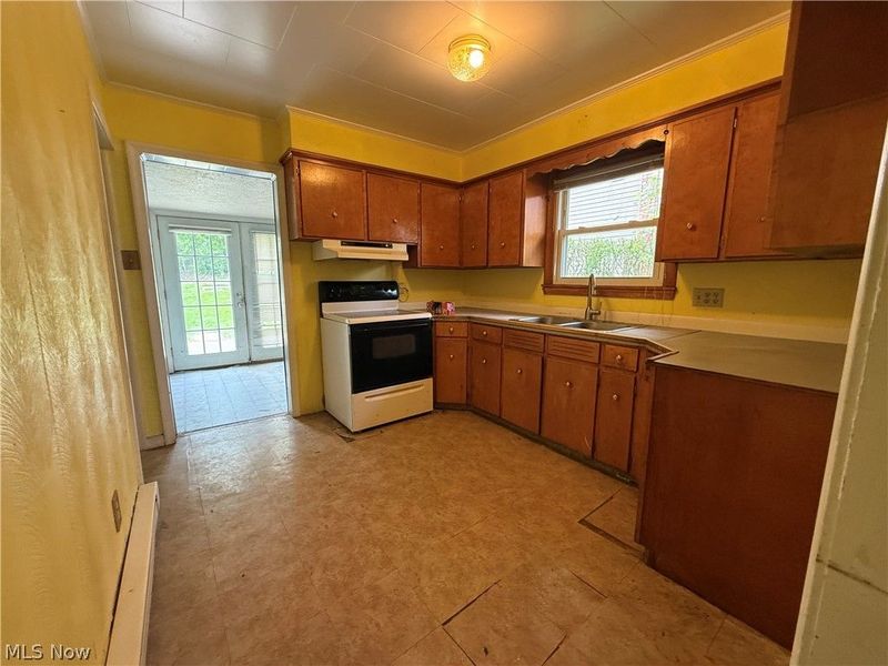 306 N 4th Street, Dennison, OH 44621 Photo 8