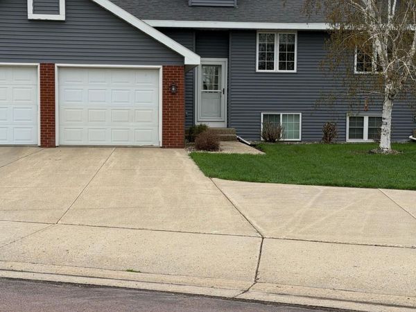 924 S Gould Street , Redwood Falls, MN 56283