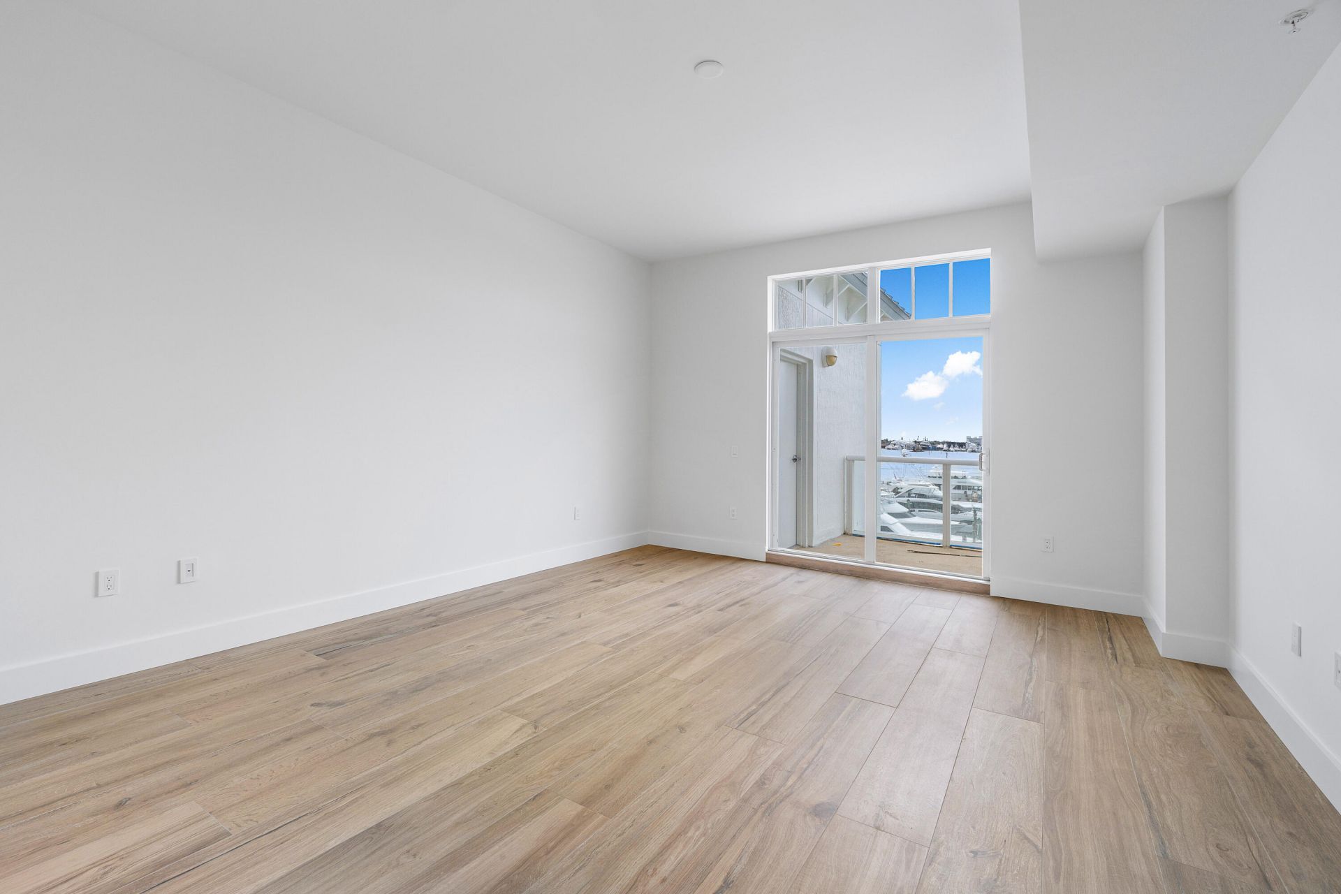 180 Lake Drive, Unit 2103, Palm Beach Shores, FL 33404 Photo