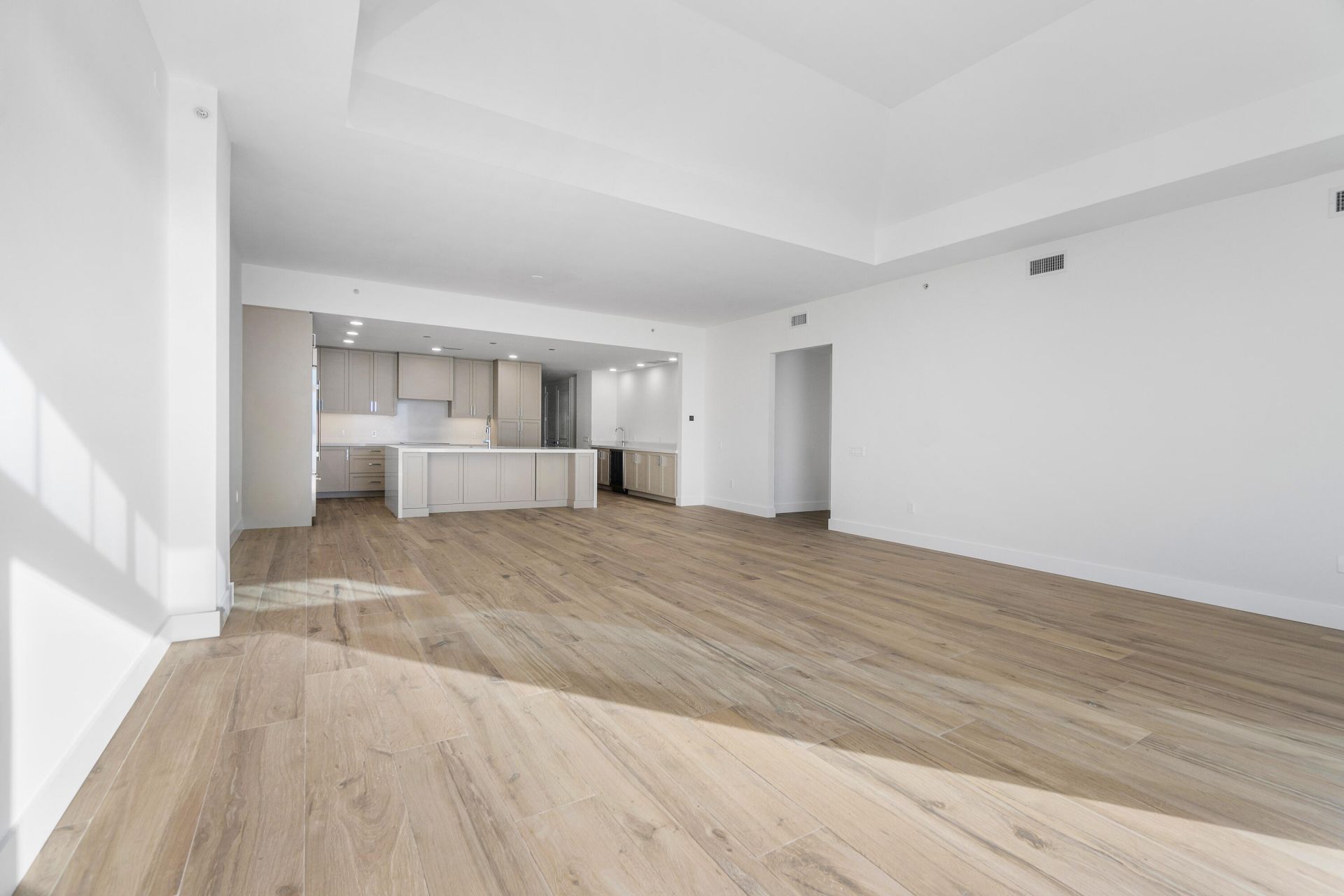 180 Lake Drive, Unit 2103, Palm Beach Shores, FL 33404 Photo