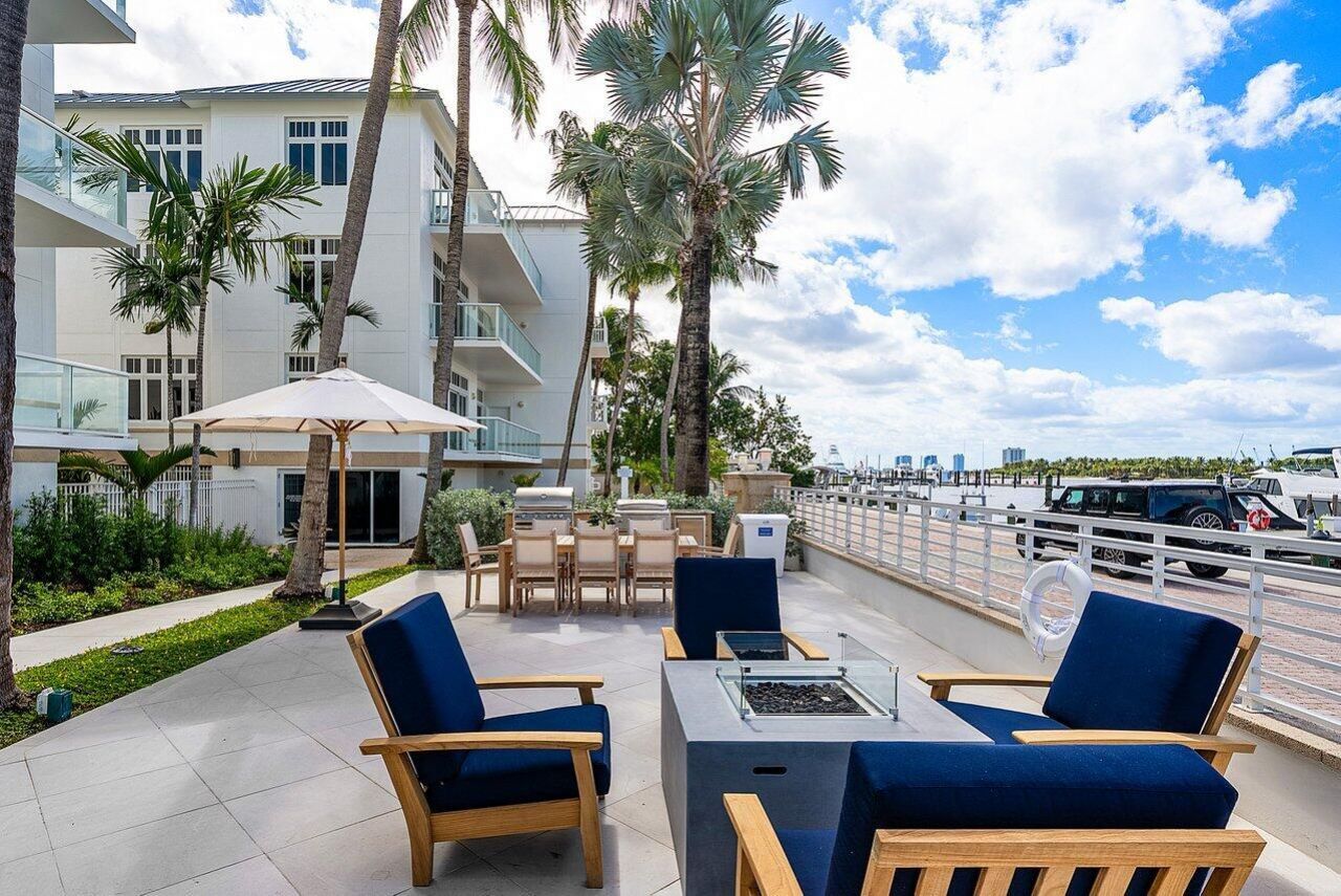 180 Lake Drive, Unit 2103, Palm Beach Shores, FL 33404 Photo