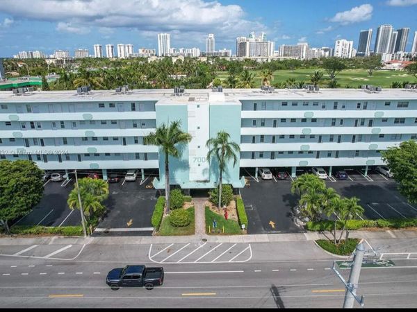 700 NE 14th Avenue NE, Unit 404, Hallandale Beach, FL 33009
