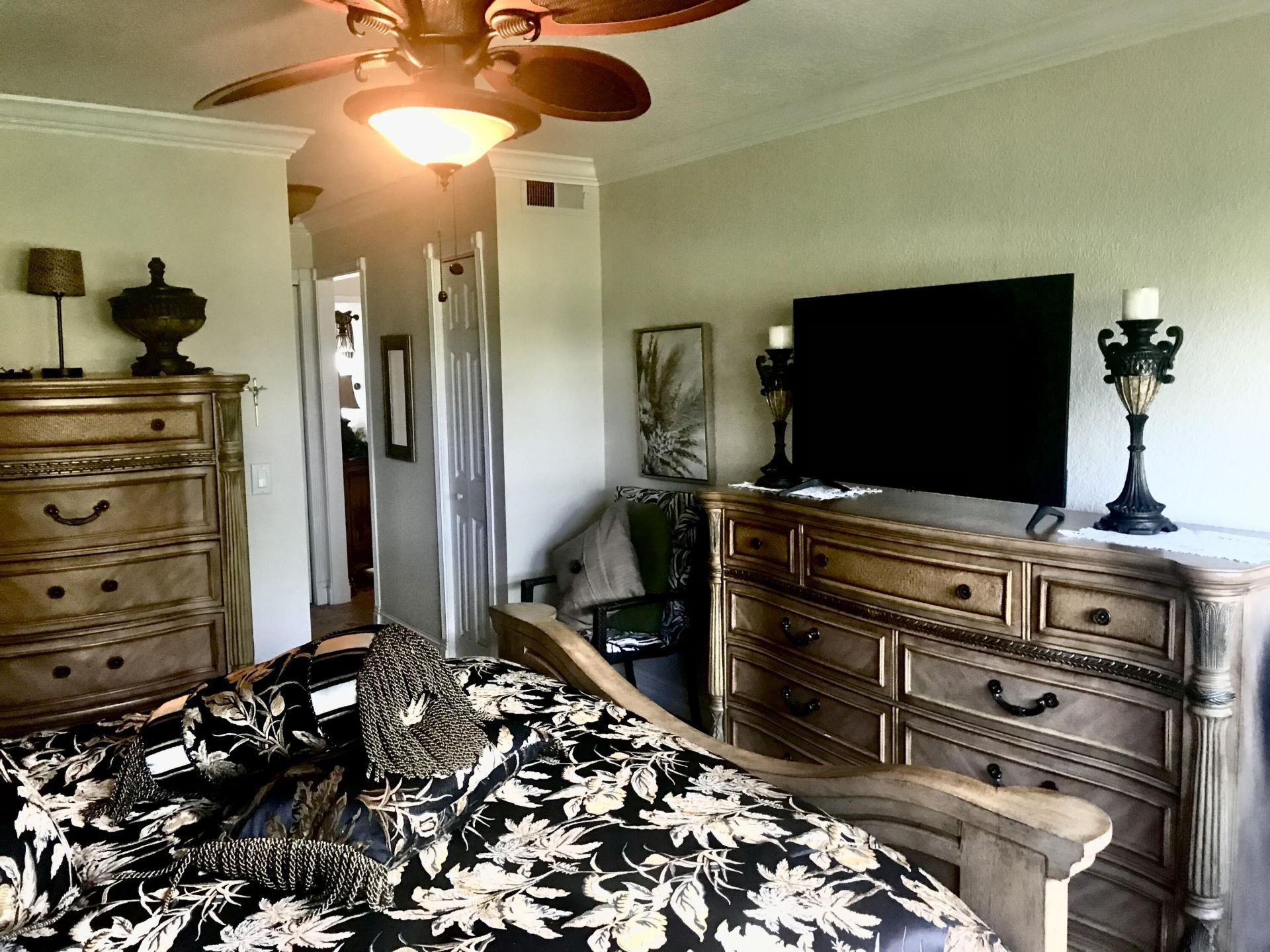 700 NE 14th Avenue Ne, Unit 404, Hallandale Beach, FL 33009 Photo
