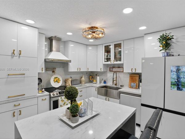 15201 SW 177th Ter , Miami, FL 33187