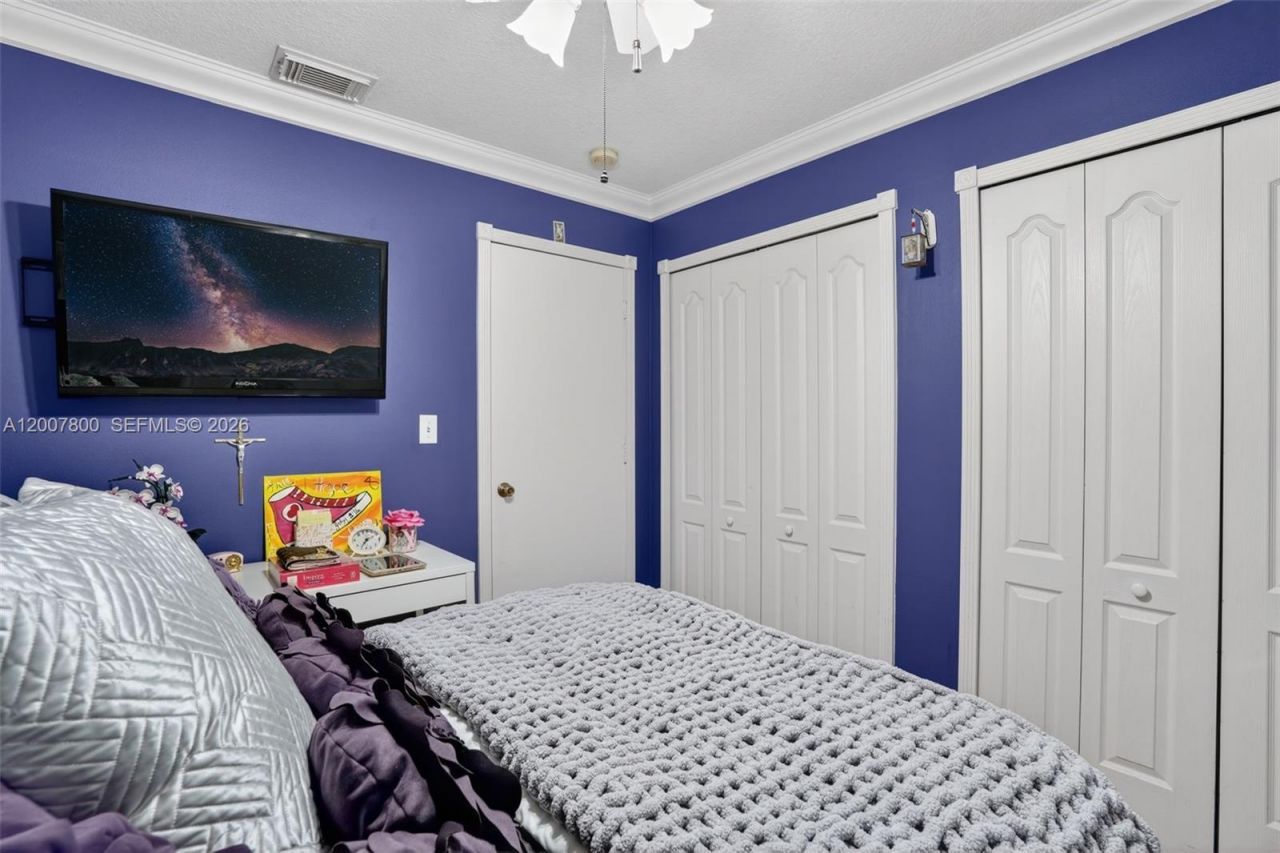 15201 SW 177th Ter, Miami, FL 33187 Photo