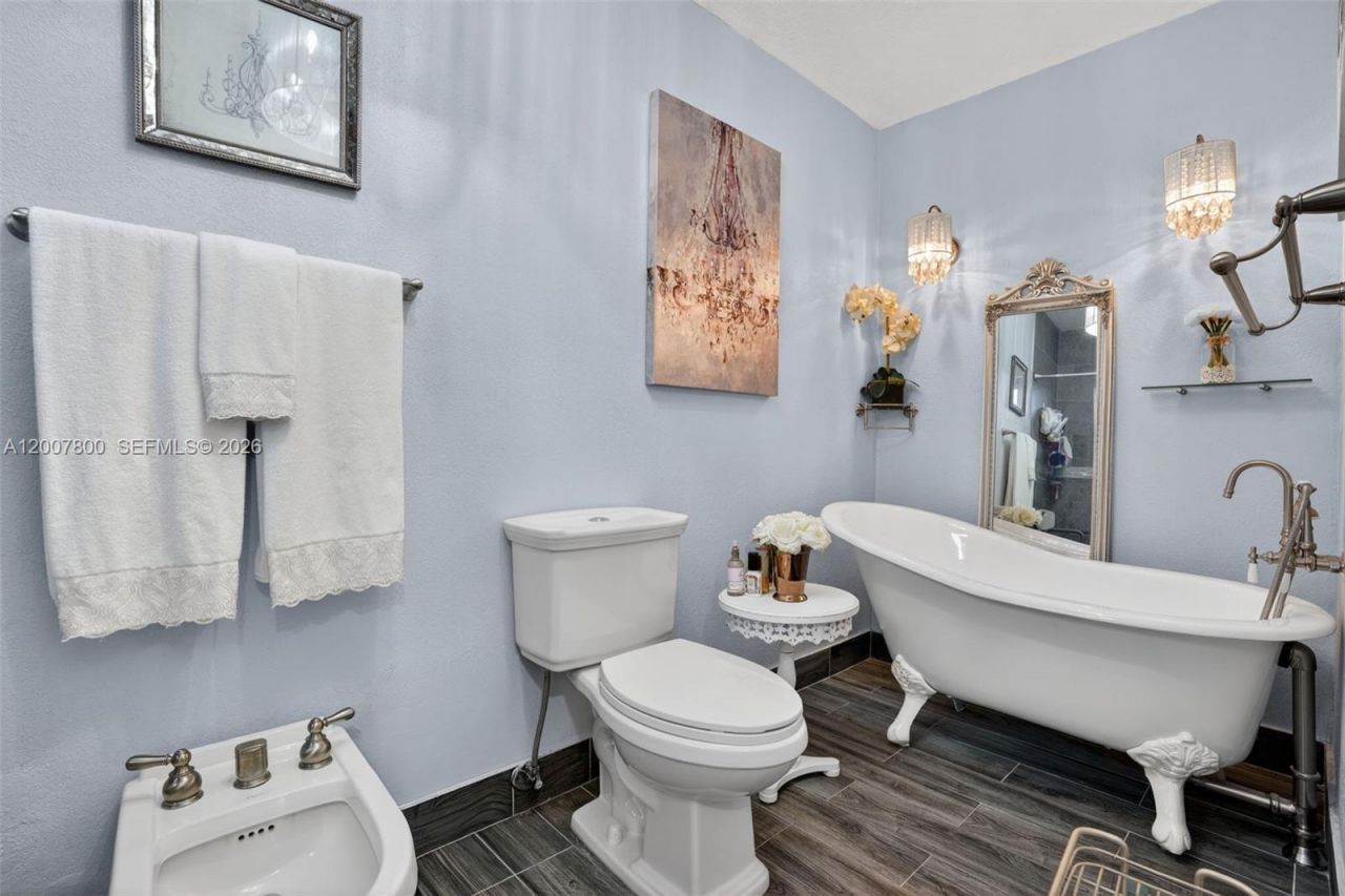 15201 SW 177th Ter, Miami, FL 33187 Photo