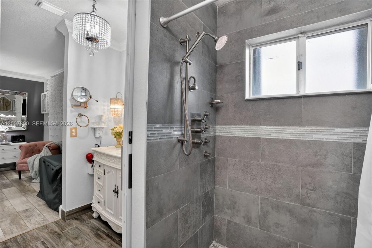 15201 SW 177th Ter, Miami, FL 33187 Photo