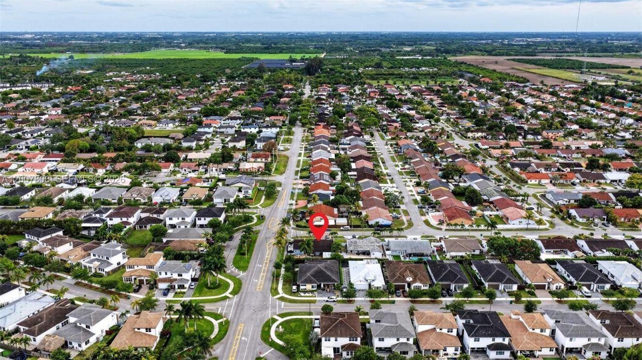 15201 SW 177th Ter, Miami, FL 33187 Photo