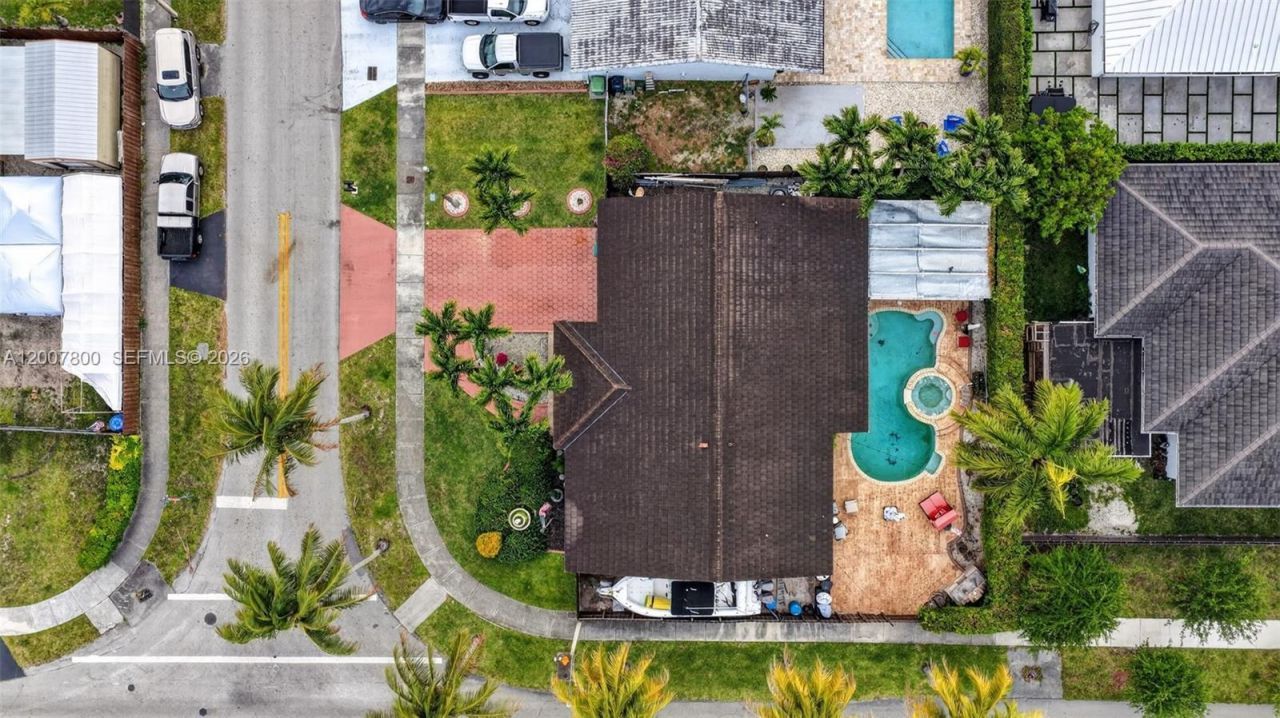 15201 SW 177th Ter, Miami, FL 33187 Photo