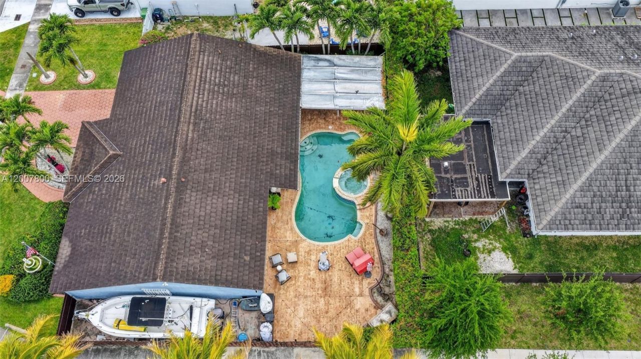 15201 SW 177th Ter, Miami, FL 33187 Photo