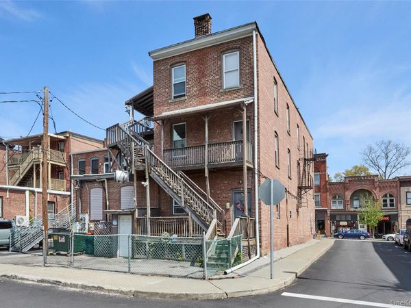 457 Main St , Unit Apt 3, Beacon, NY 12508