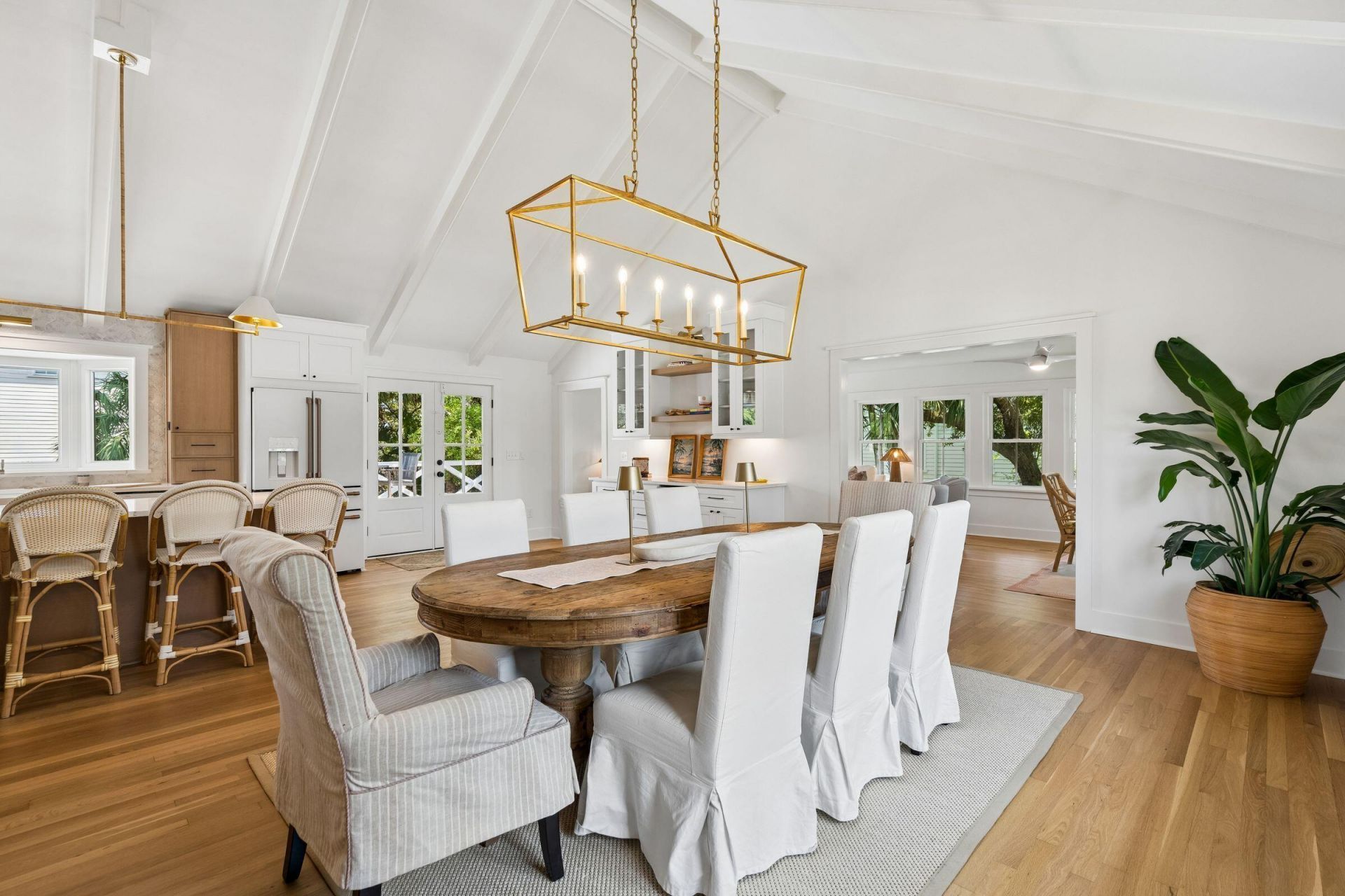 8 46th Avenue Photo 11