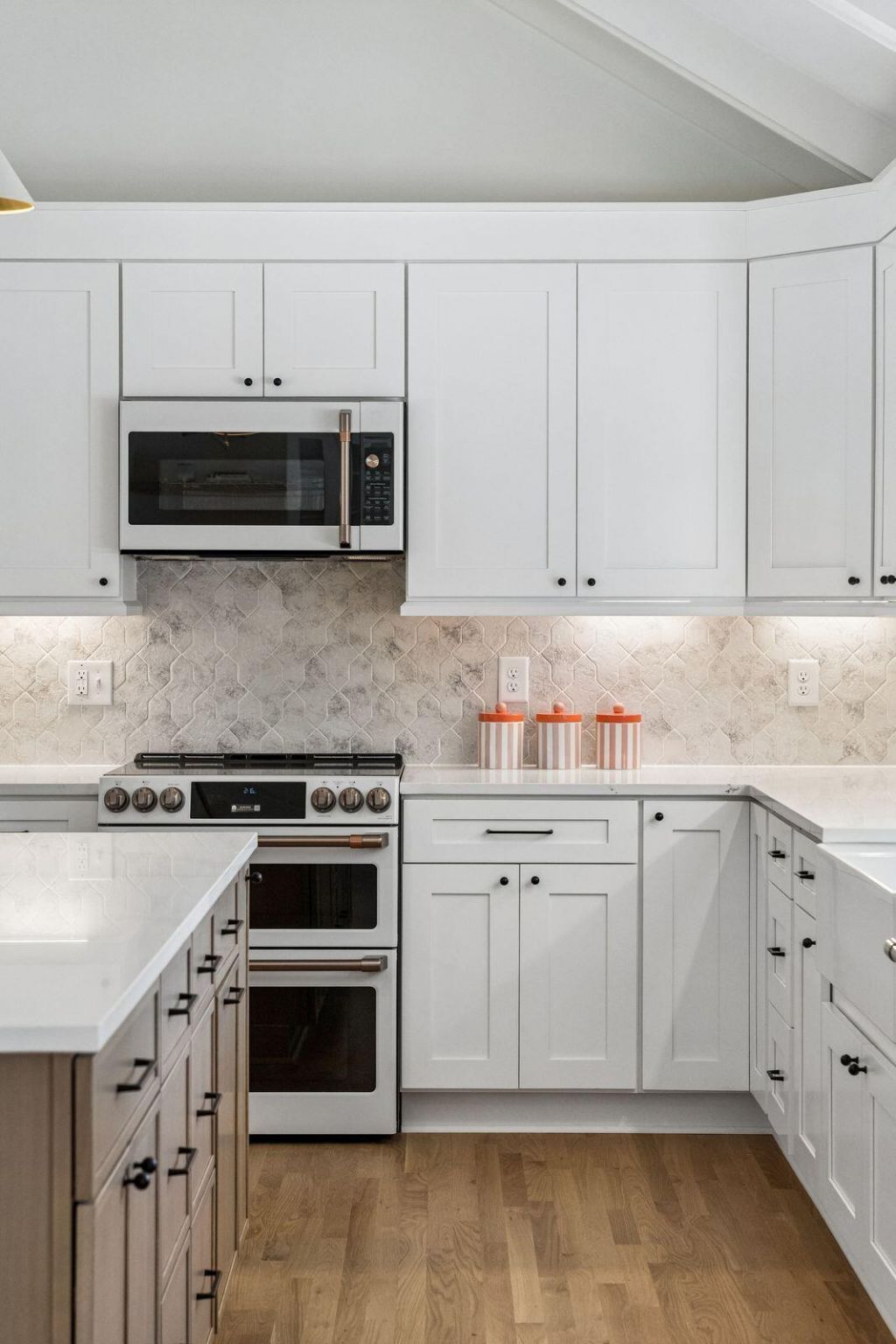 8 46th Avenue Photo 14