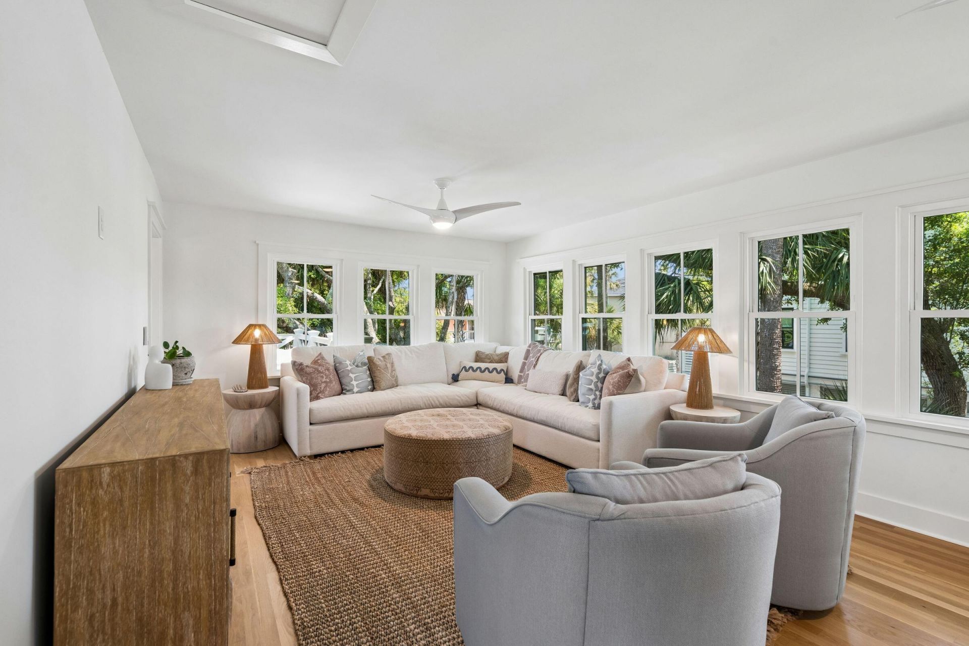 8 46th Avenue Photo 19