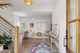 8 46th Avenue photo 4