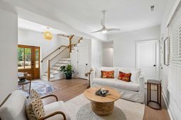 8 46th Avenue photo 4