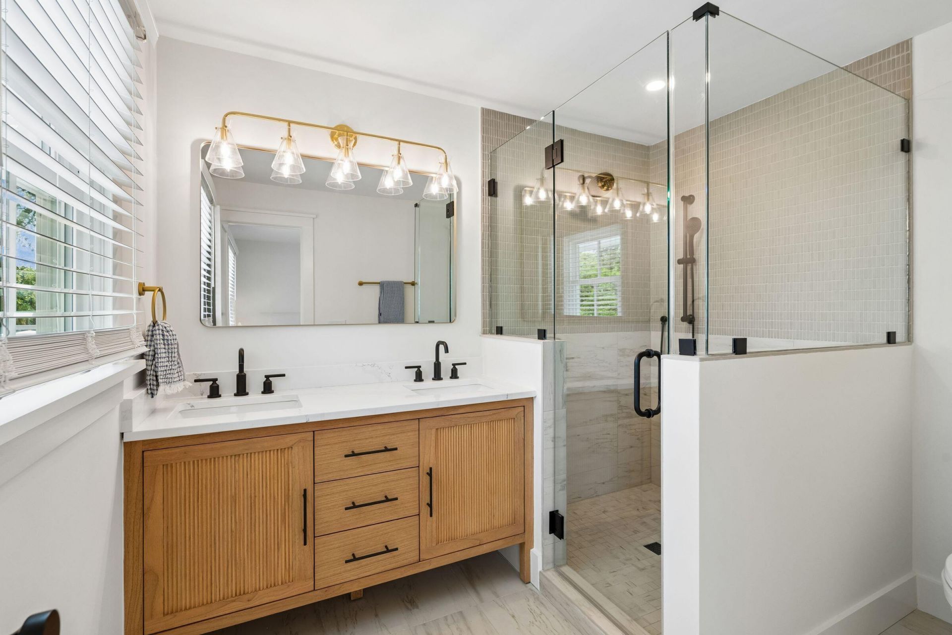 8 46th Avenue Photo 30