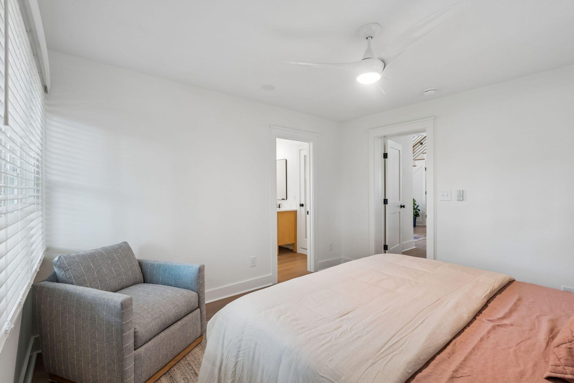 8 46th Avenue Photo 39