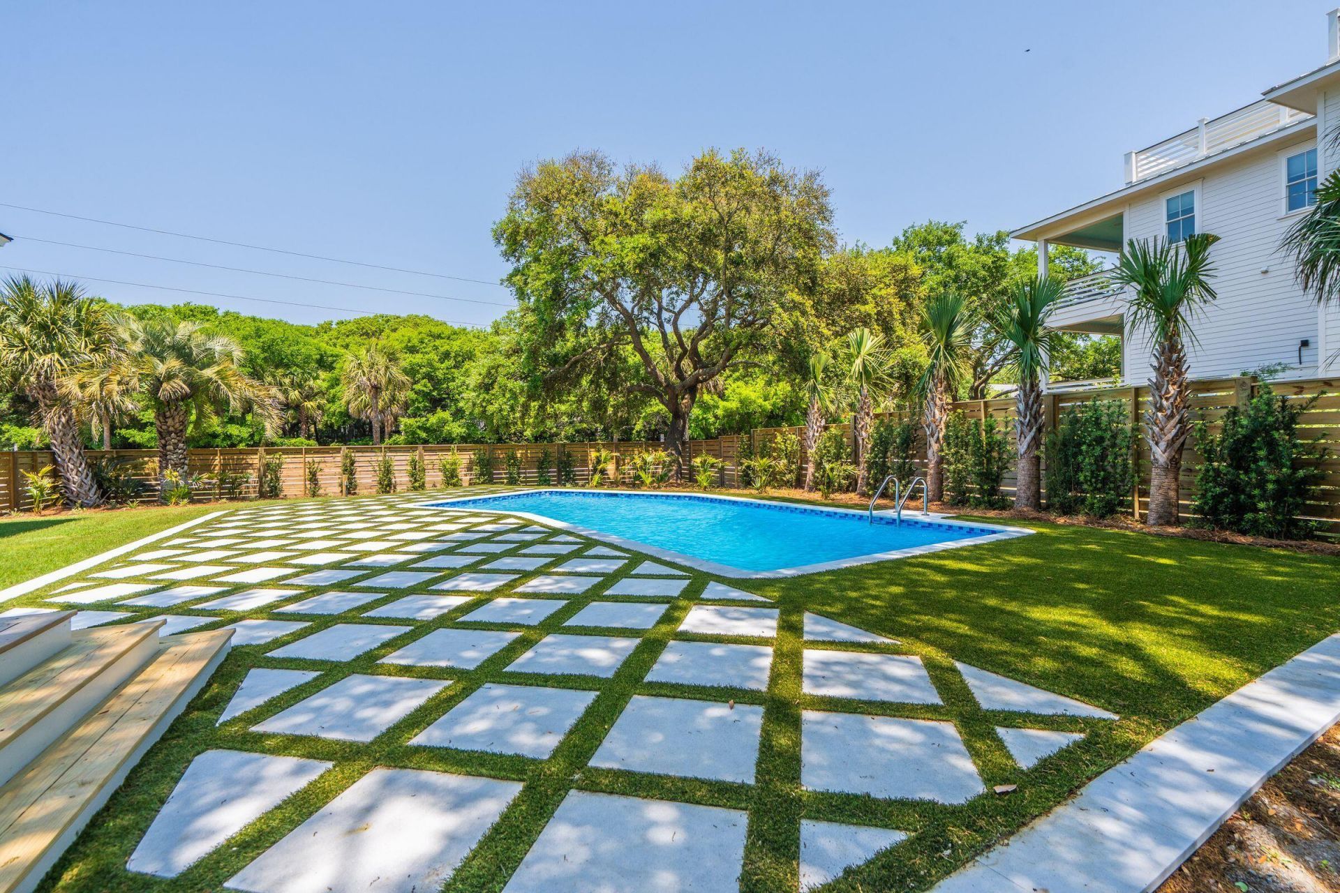 8 46th Avenue Photo 53