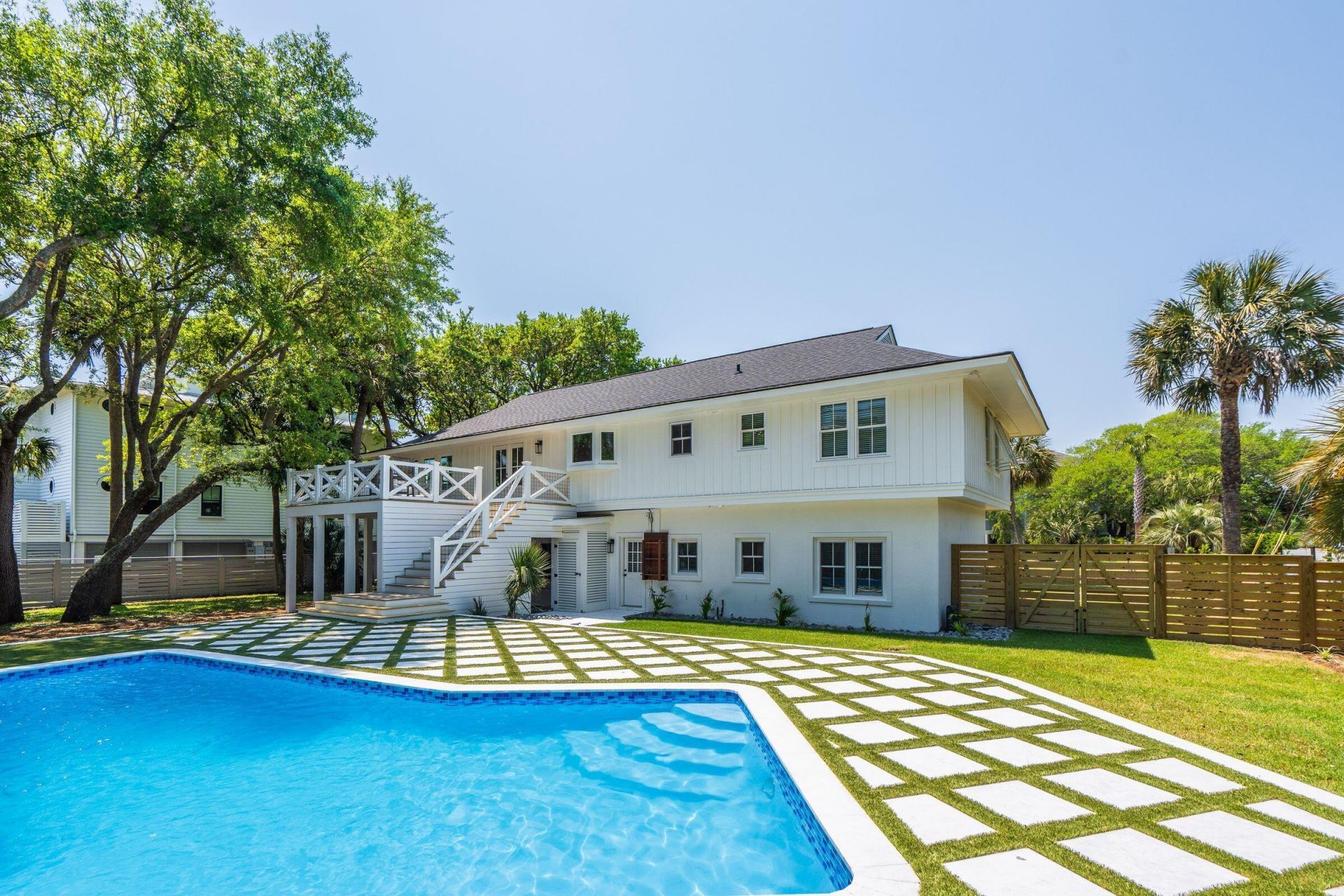 8 46th Avenue Photo 54