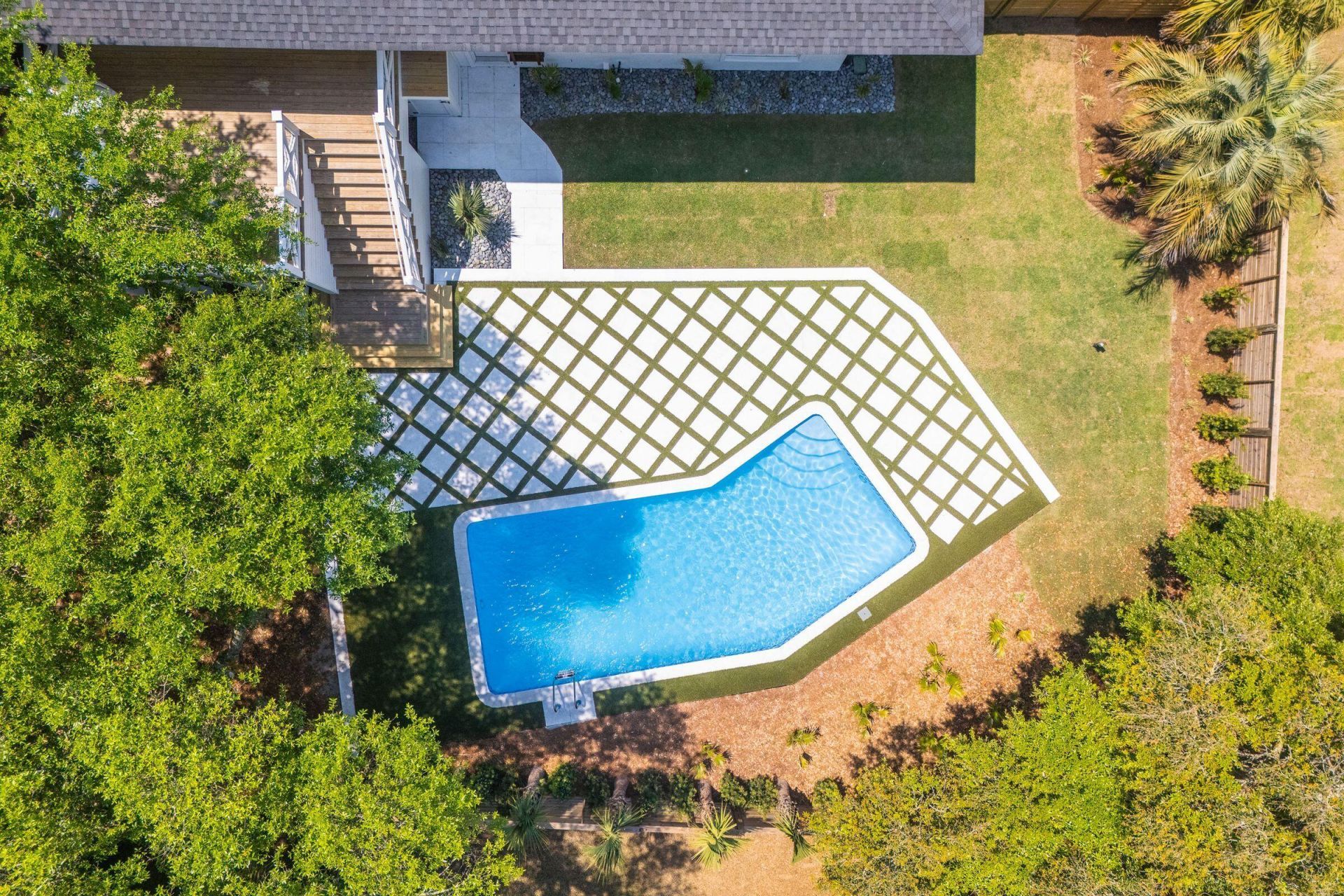 8 46th Avenue Photo 63