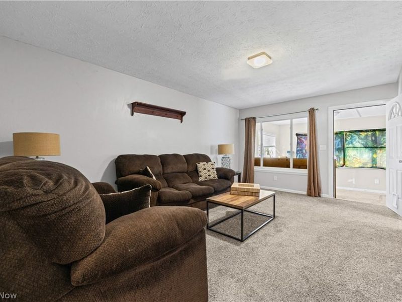 331 Elmwood Avenue, Barberton, OH 44203 Photo 12