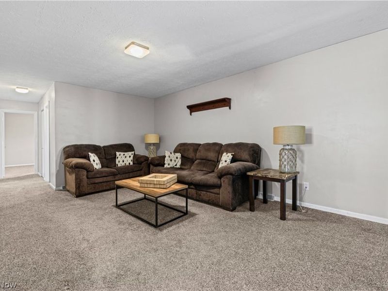 331 Elmwood Avenue, Barberton, OH 44203 Photo 13