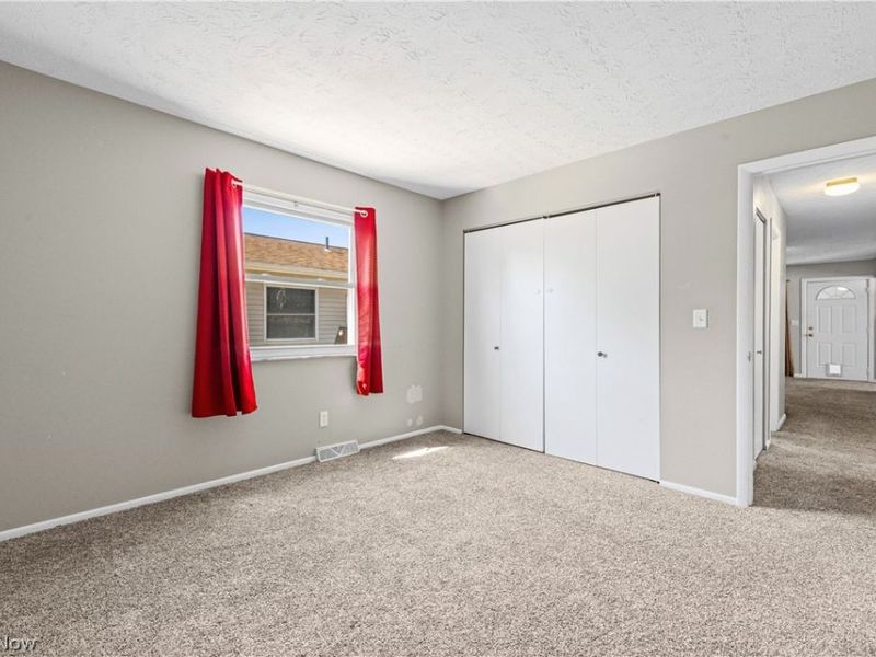 331 Elmwood Avenue, Barberton, OH 44203 Photo 30