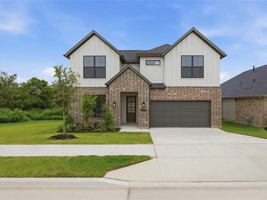 6705 Serenity Drive, Fort Worth, TX 76135