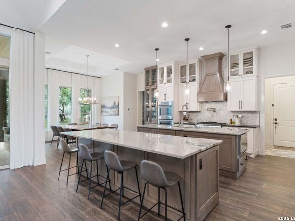 794 MAXIMINO RIDGE RD, Bulverde, TX 78163