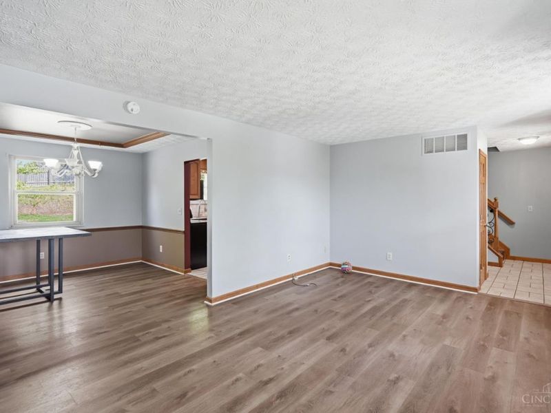 3288 Milverton Court, Green Township, OH 45248 Photo 12