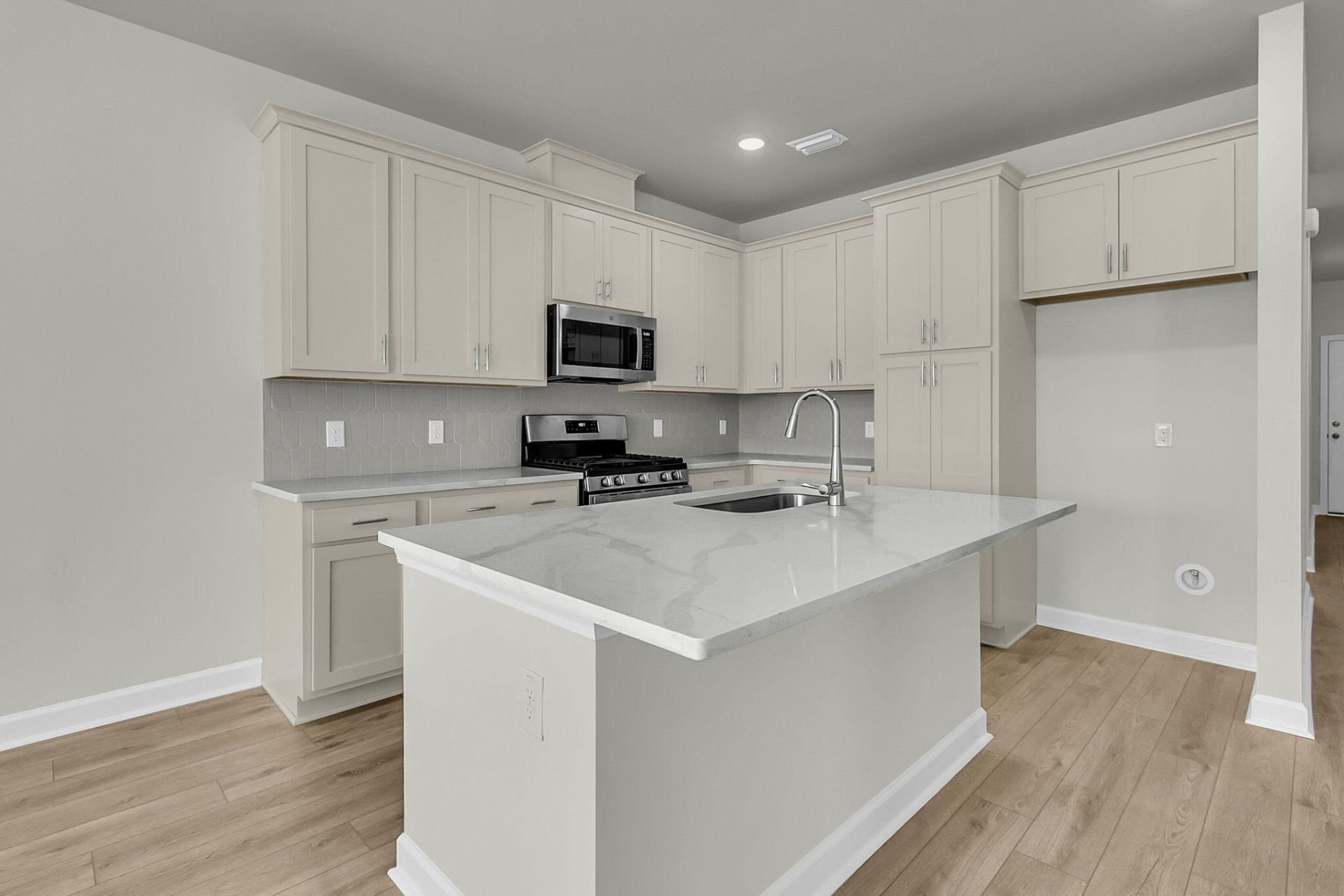 1069 Dusk Drive Photo 12