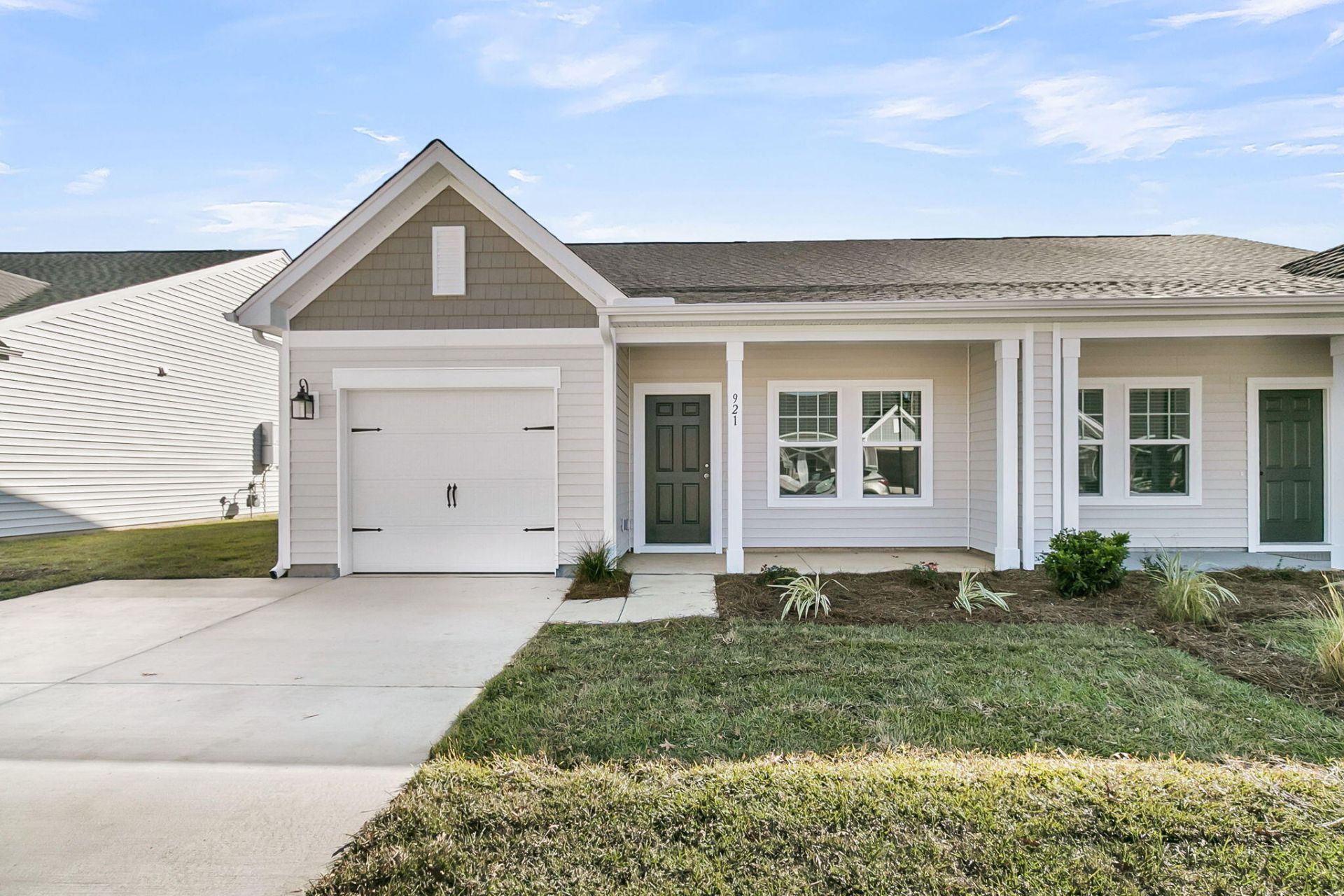 1069 Dusk Drive Photo 4