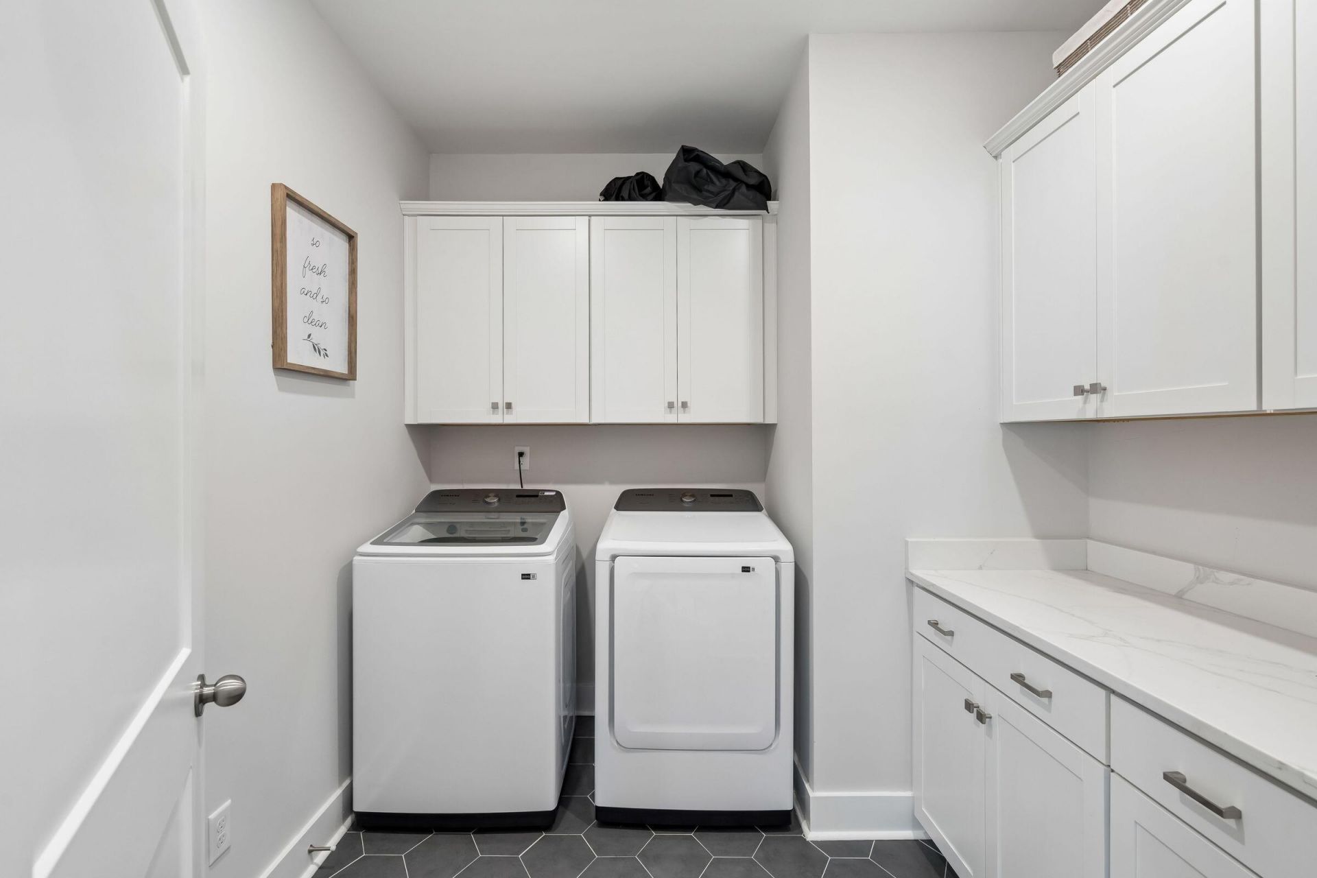 169 Huguenot Trail Photo 38