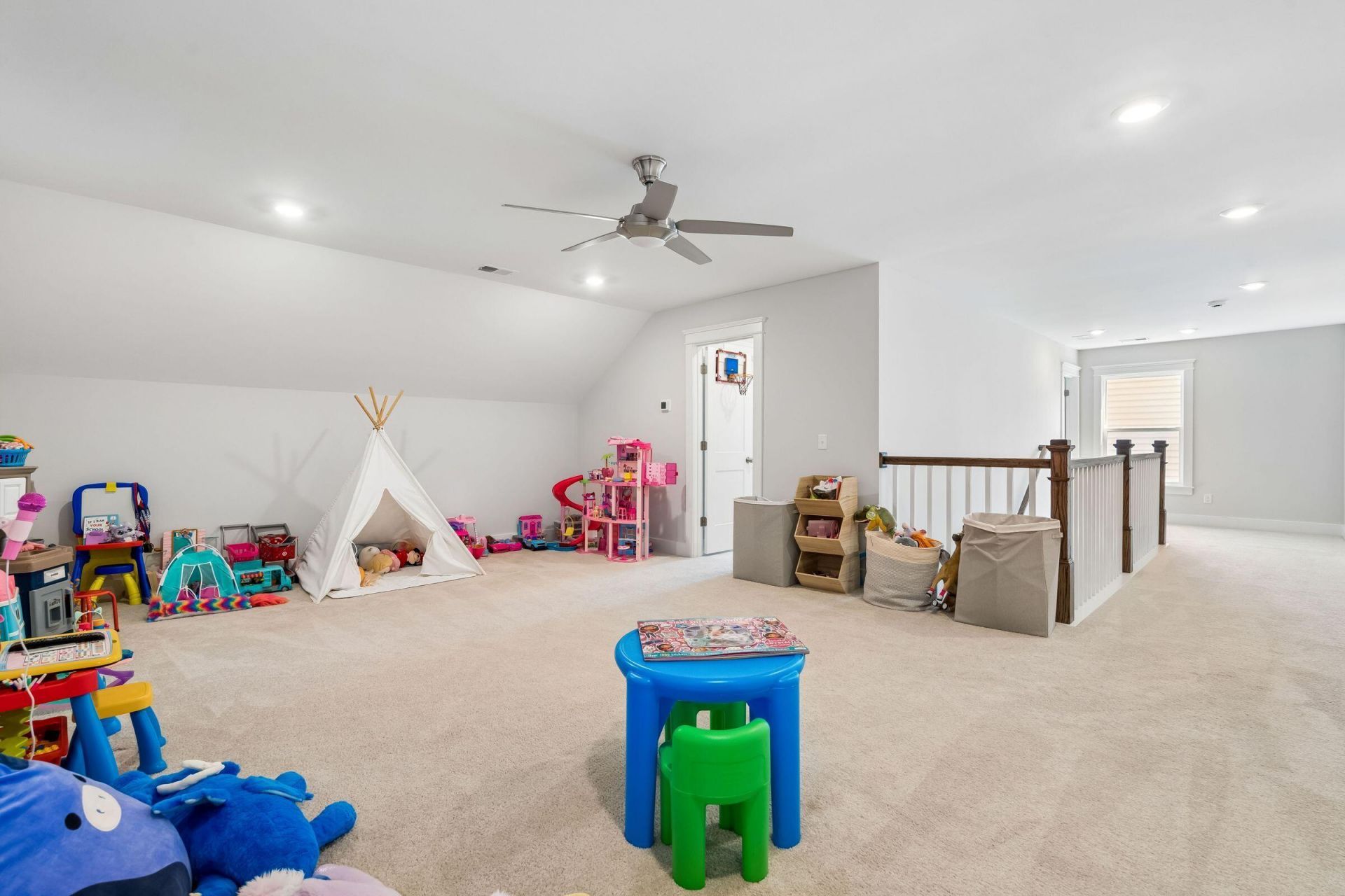 169 Huguenot Trail Photo 46