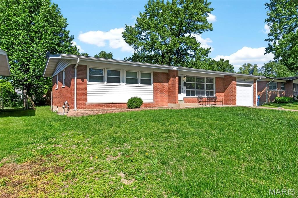9645 Venice Drive, Saint Louis, MO 63136 Main Photo