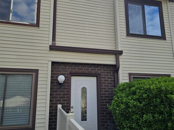 79 Birchwood Rd, Coram, NY 11727