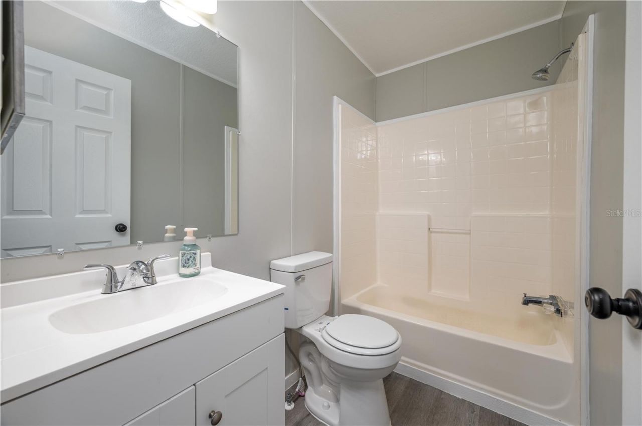 991 Bay Court , Frostproof, FL 33843 Photo