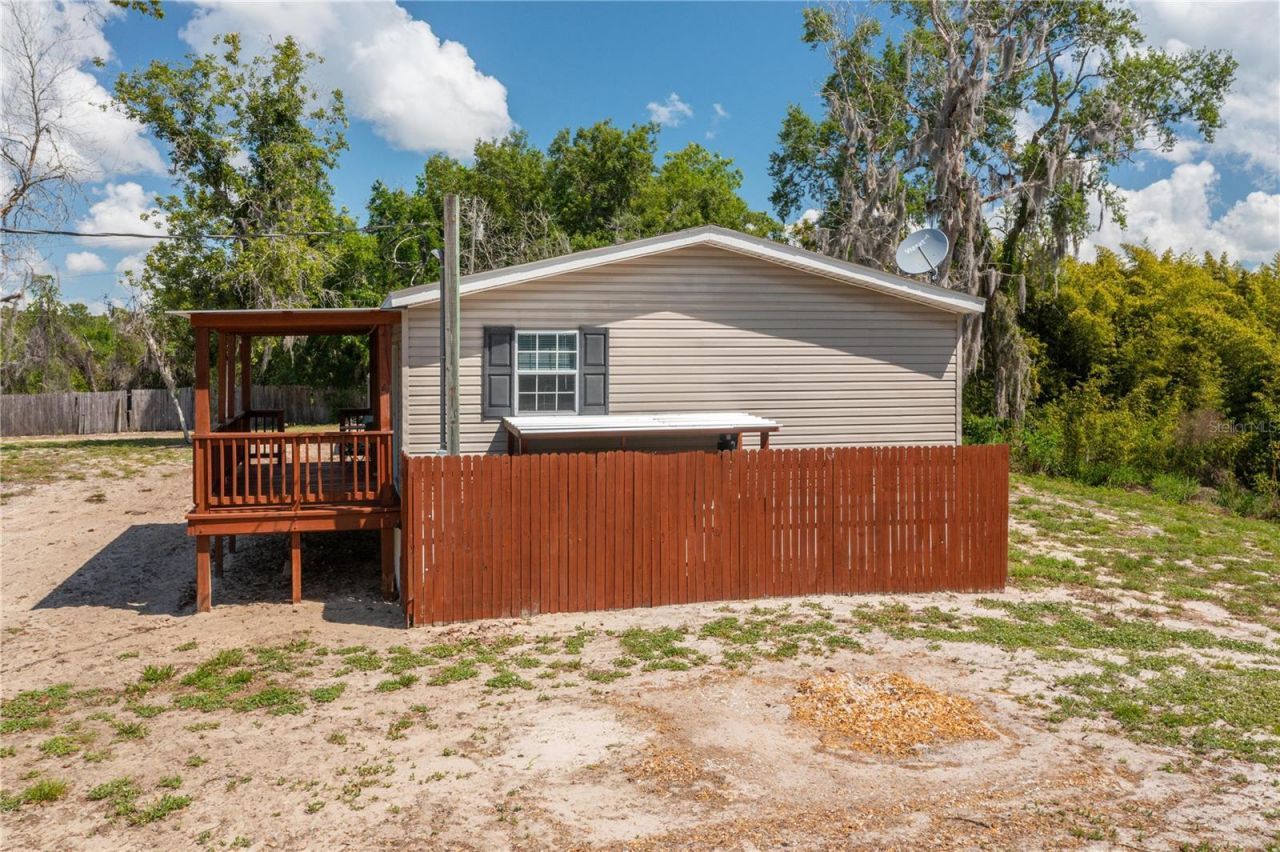 991 Bay Court , Frostproof, FL 33843 Photo