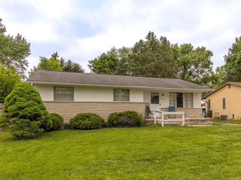 3547 Noe Bixby Road, Columbus, OH 43232 Photo 2