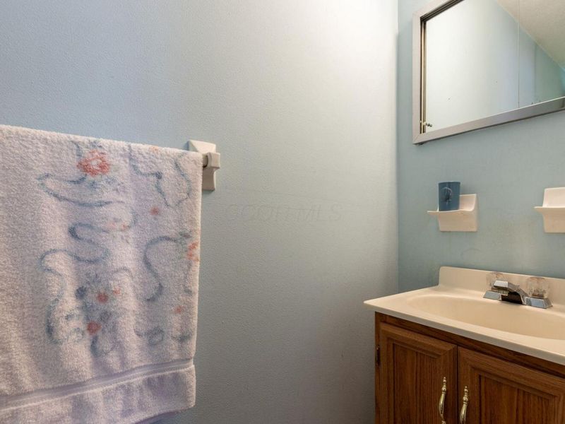 3547 Noe Bixby Road, Columbus, OH 43232 Photo 21